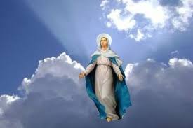 À l'Assomption, la Vierge Marie est aspirée dans le Ciel ...